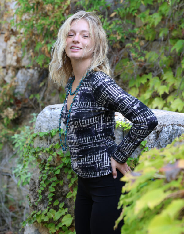 חולצת מעטפת